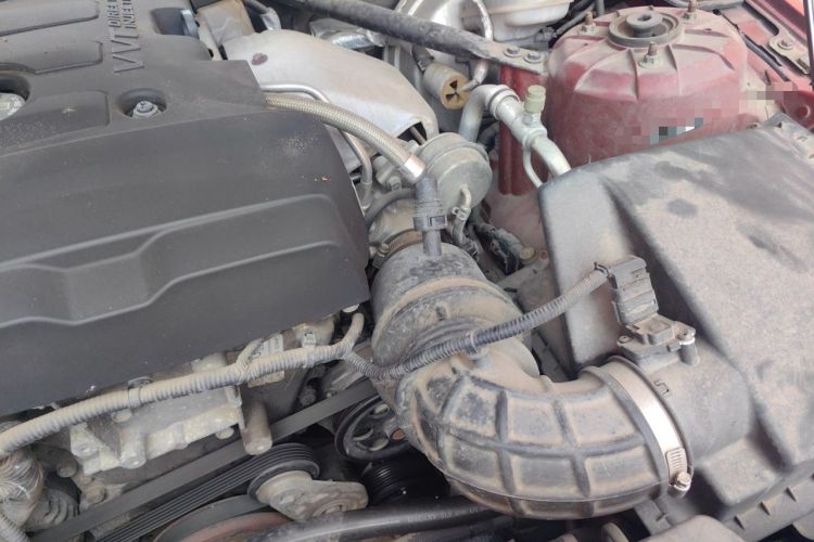 Used Cadillac ATS-L 2016 28T Tech Edition Engine Bay Left