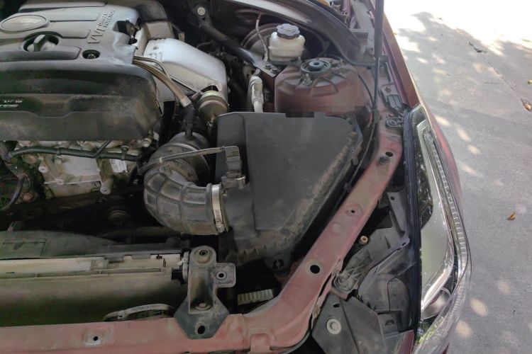 Used Cadillac ATS-L 2016 28T Fashion Edition Engine Bay Left