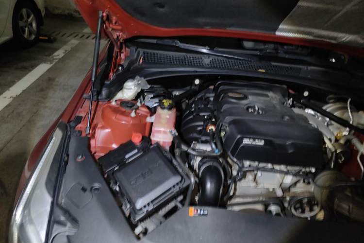 Used Cadillac ATS-L 2016 28T Tech Edition Engine Bay Right