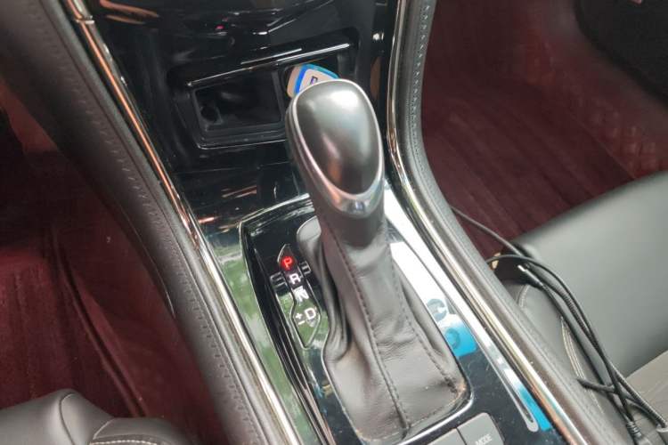 Used Cadillac ATS-L 2016 28T Tech Edition Gear Lever