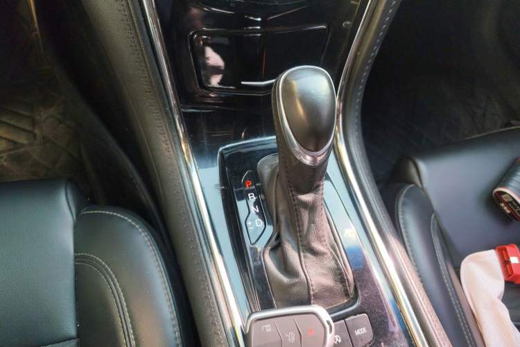 Used Cadillac ATS-L 2016 28T Tech Edition Gear Lever
