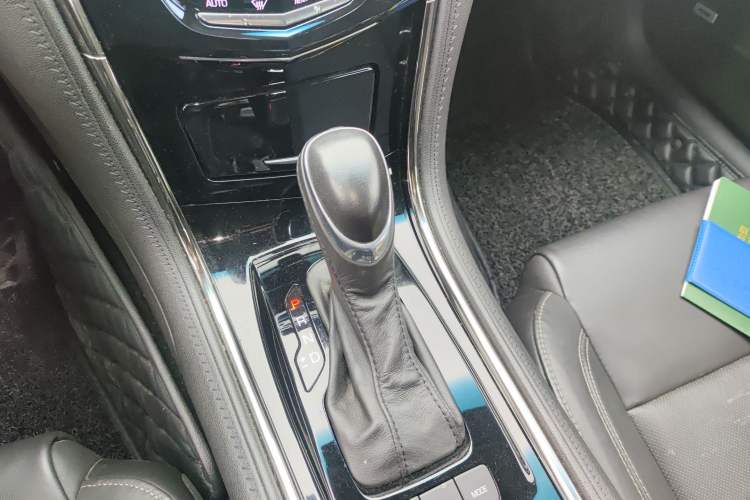Used Cadillac ATS-L 2016 28T Fashion Edition Gear Lever