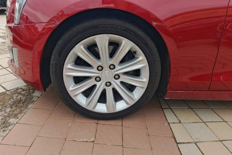Used Cadillac ATS-L 2016 28T Tech Edition Left Front Wheel Hub