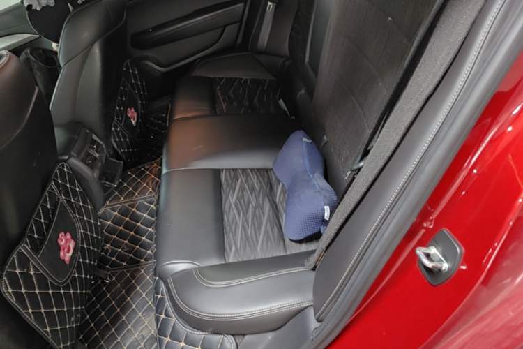 Used Cadillac ATS-L 2016 28T Tech Edition Left Rear Seat