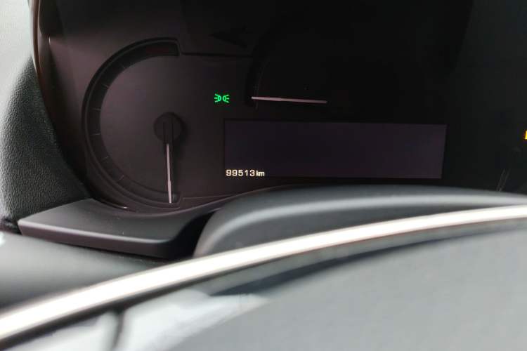 Used Cadillac ATS-L 2016 28T Tech Edition Odometer Close Up