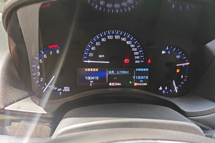 Used Cadillac ATS-L 2016 28T Fashion Edition Odometer Close Up