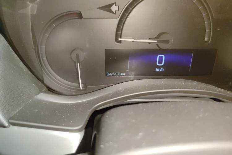 Used Cadillac ATS-L 2016 28T Fashion Edition Odometer Close Up