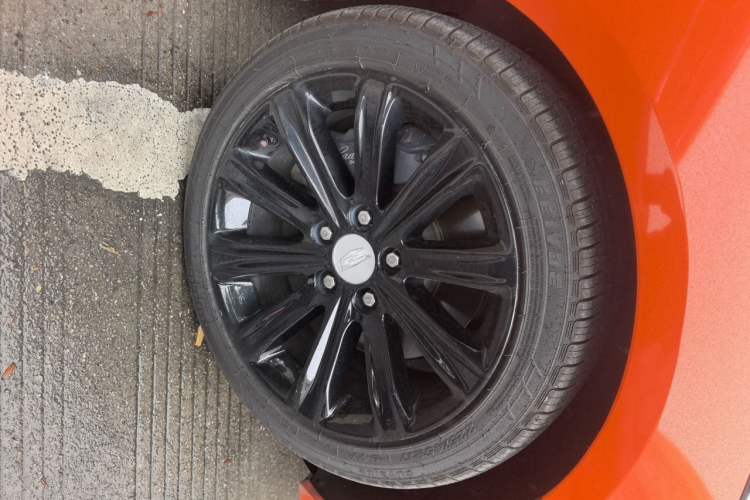 Used Cadillac ATS-L 2016 25T Comfort Model Right Front Wheel Hub