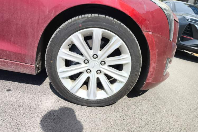 Used Cadillac ATS-L 2016 28T Tech Edition Right Front Wheel Hub