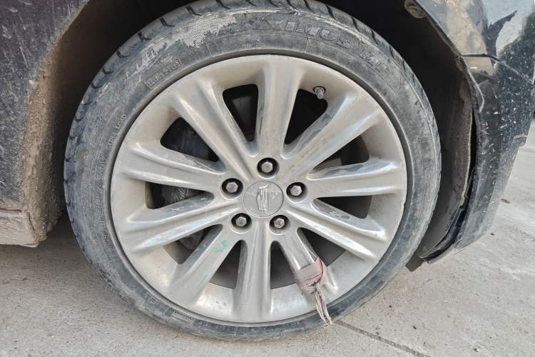 Used Cadillac ATS-L 2016 28T Fashion Edition Right Front Wheel Hub