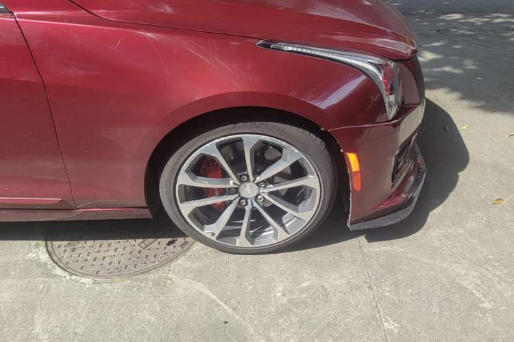 Used Cadillac ATS-L 2016 28T Fashion Edition Right Front Wheel Hub