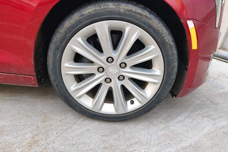 Used Cadillac ATS-L 2016 28T Fashion Edition Right Front Wheel Hub