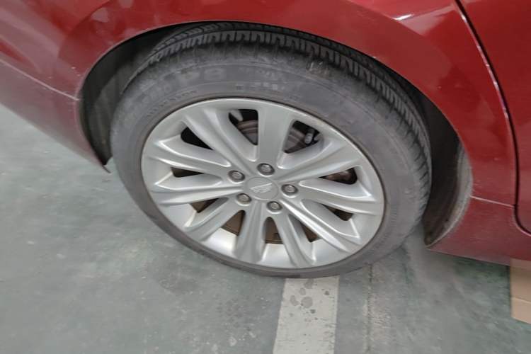 Used Cadillac ATS-L 2016 28T Tech Edition Right Rear Wheel Hub