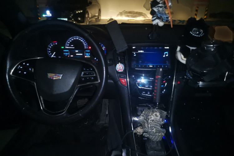 Used Cadillac ATS-L 2016 28T Tech Edition Center Console