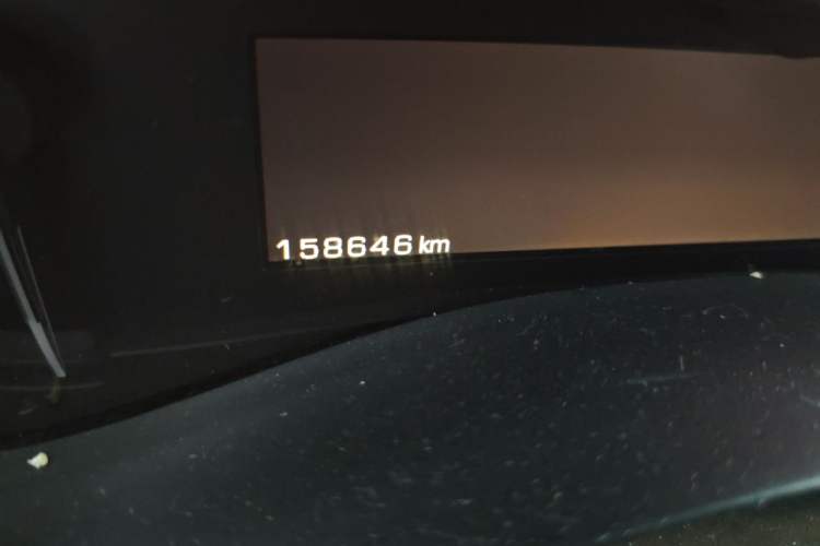 Used Cadillac ATS-L 2016 28T Fashion Edition Odometer Close Up