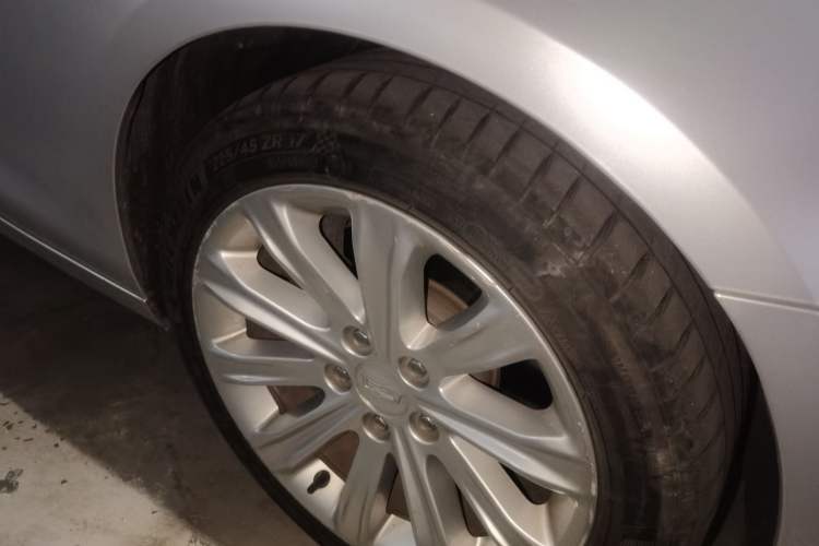 Used Cadillac ATS-L 2016 28T Fashion Edition Right Front Wheel Hub