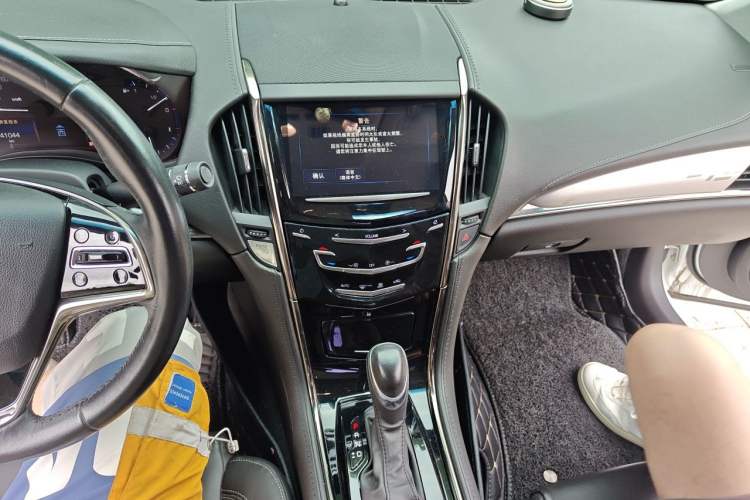 Used Cadillac ATS-L 2016 28T Fashion Edition Audio And AC Panel