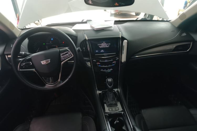 Used Cadillac ATS-L 2016 28T Fashion Edition Center Console