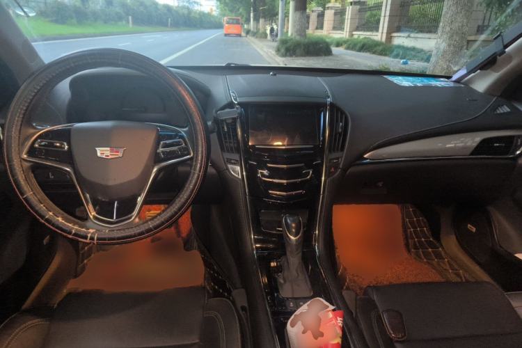 Used Cadillac ATS-L 2016 28T Fashion Edition Center Console