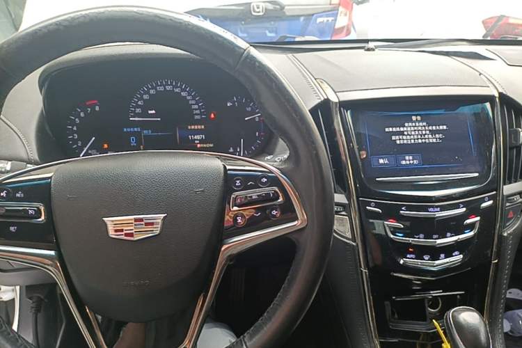 Used Cadillac ATS-L 2016 28T Fashion Edition Center Console