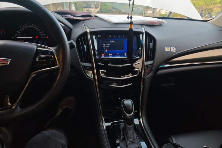 Used Cadillac ATS-L 2016 28T Tech Edition Center Console