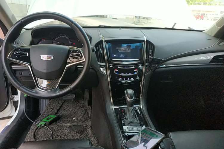 Used Cadillac ATS-L 2016 28T Fashion Edition Center Console