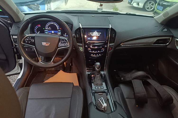 Used Cadillac ATS-L 2016 28T Fashion Edition Center Console