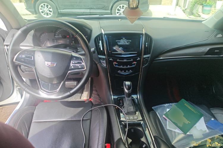 Used Cadillac ATS-L 2016 28T Fashion Edition Center Console