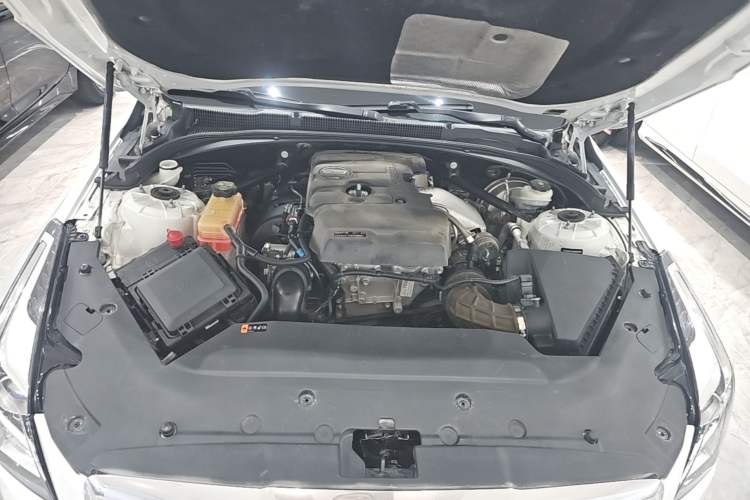 Used Cadillac ATS-L 2016 28T Tech Edition Engine Bay