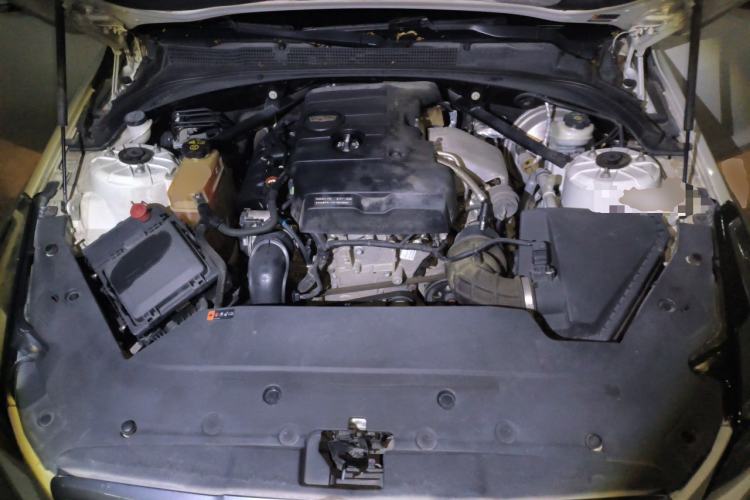 Used Cadillac ATS-L 2016 28T Tech Edition Engine Bay
