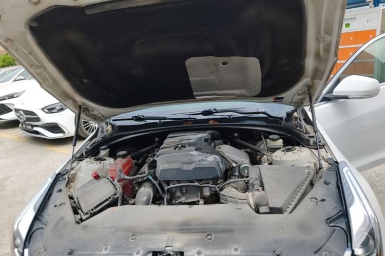 Used Cadillac ATS-L 2016 28T Tech Edition Engine Bay
