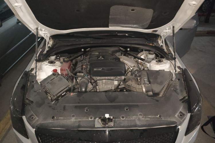 Used Cadillac ATS-L 2016 28T Premier Model Engine Bay