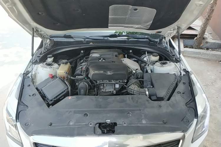 Used Cadillac ATS-L 2016 28T Fashion Edition Engine Bay