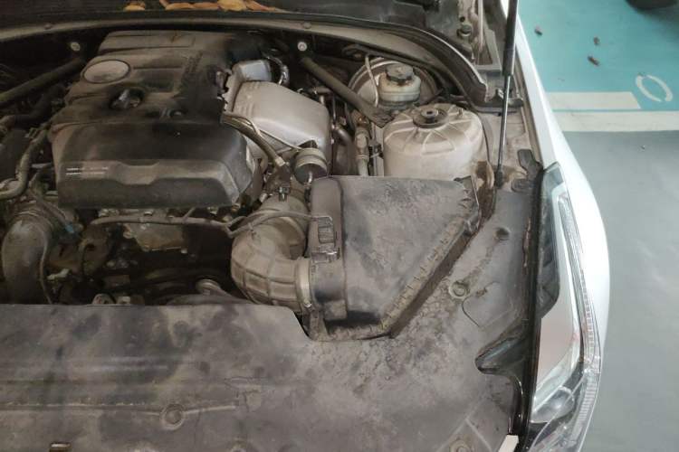 Used Cadillac ATS-L 2016 28T Fashion Edition Engine Bay Left