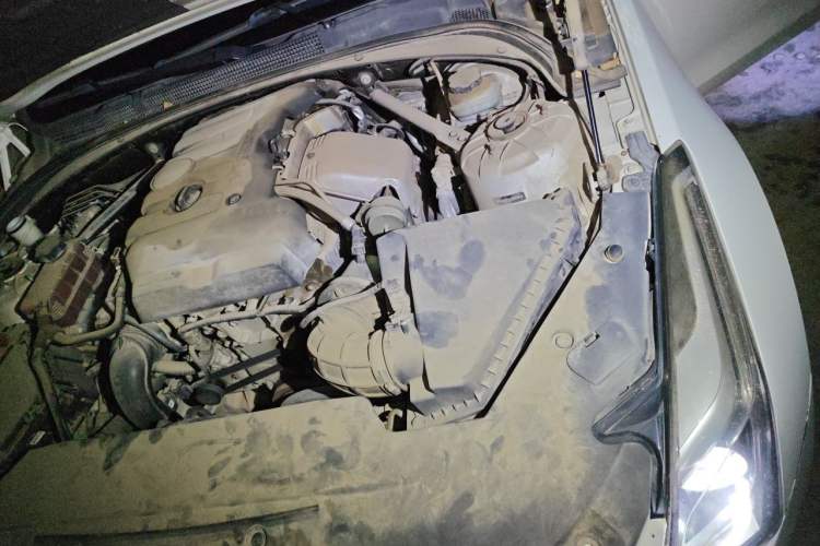 Used Cadillac ATS-L 2016 28T Tech Edition Engine Bay Left