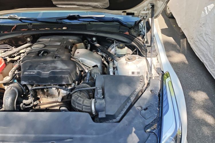 Used Cadillac ATS-L 2016 28T Tech Edition Engine Bay Left