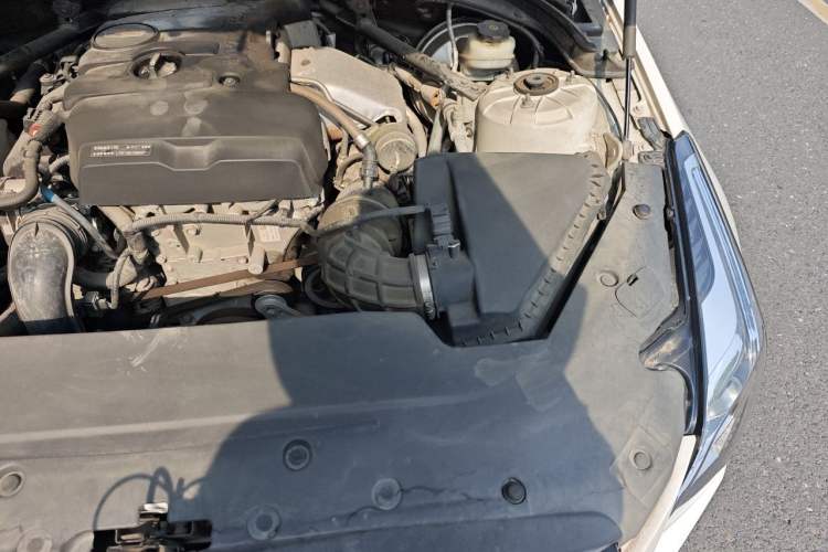 Used Cadillac ATS-L 2016 28T Fashion Edition Engine Bay Left