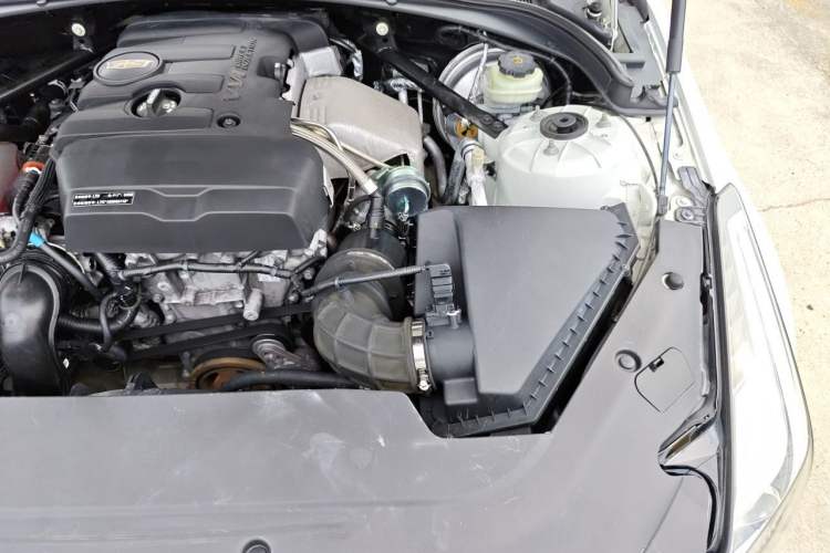 Used Cadillac ATS-L 2016 28T Tech Edition Engine Bay Left