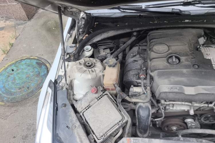 Used Cadillac ATS-L 2016 28T Tech Edition Engine Bay Right