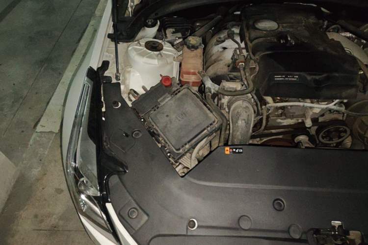 Used Cadillac ATS-L 2016 28T Fashion Edition Engine Bay Right