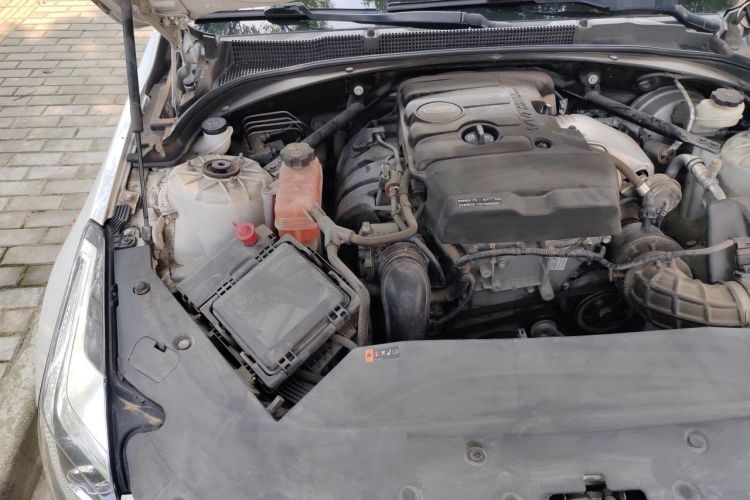 Used Cadillac ATS-L 2016 28T Tech Edition Engine Bay Right