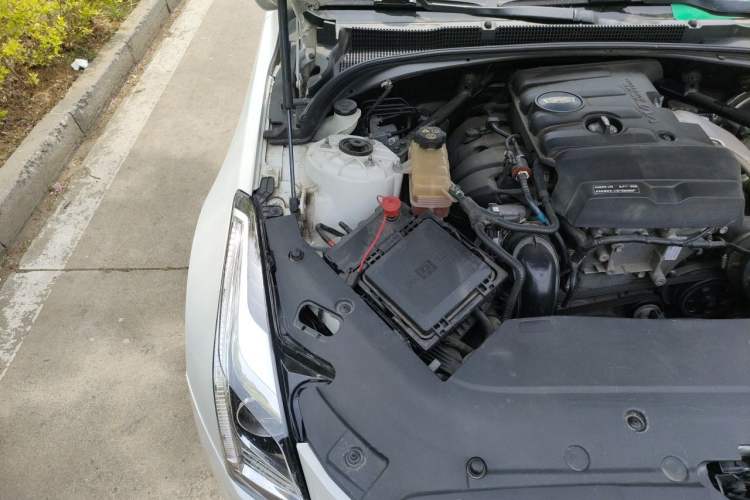 Used Cadillac ATS-L 2016 28T Tech Edition Engine Bay Right