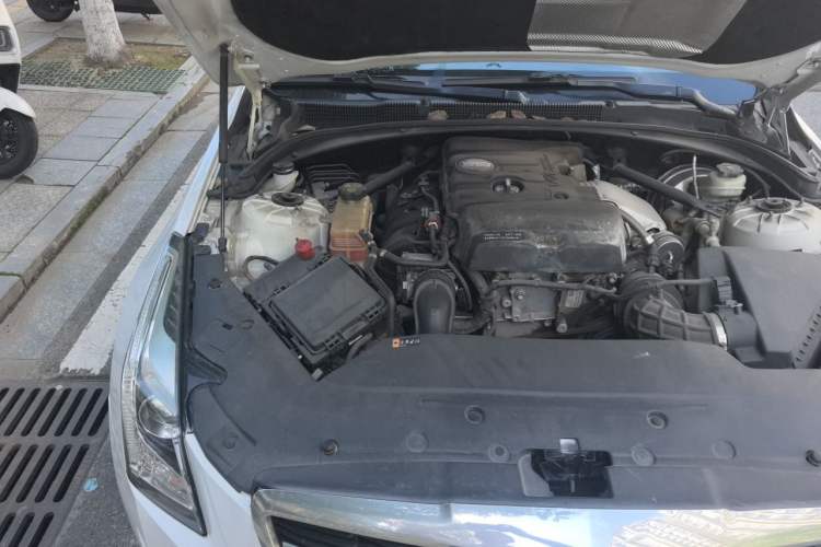 Used Cadillac ATS-L 2016 28T Tech Edition Engine Bay Right