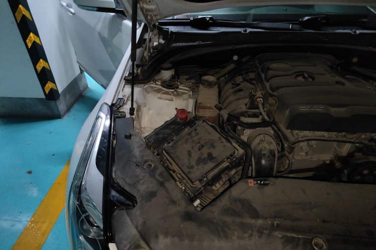 Used Cadillac ATS-L 2016 28T Fashion Edition Engine Bay Right