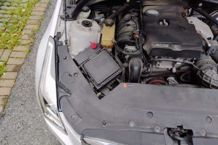 Used Cadillac ATS-L 2016 28T Fashion Edition Engine Bay Right