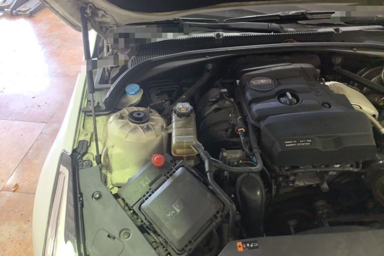 Used Cadillac ATS-L 2016 28T Tech Edition Engine Bay Right