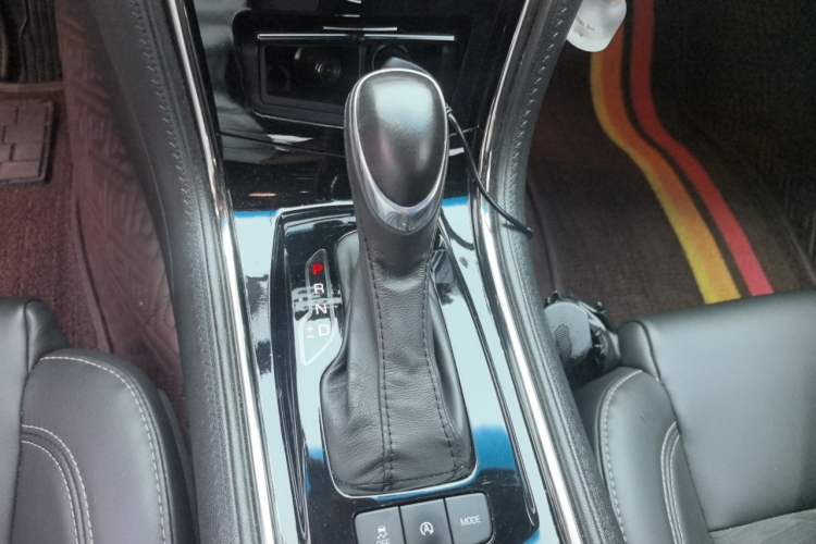 Used Cadillac ATS-L 2016 28T Tech Edition Gear Lever