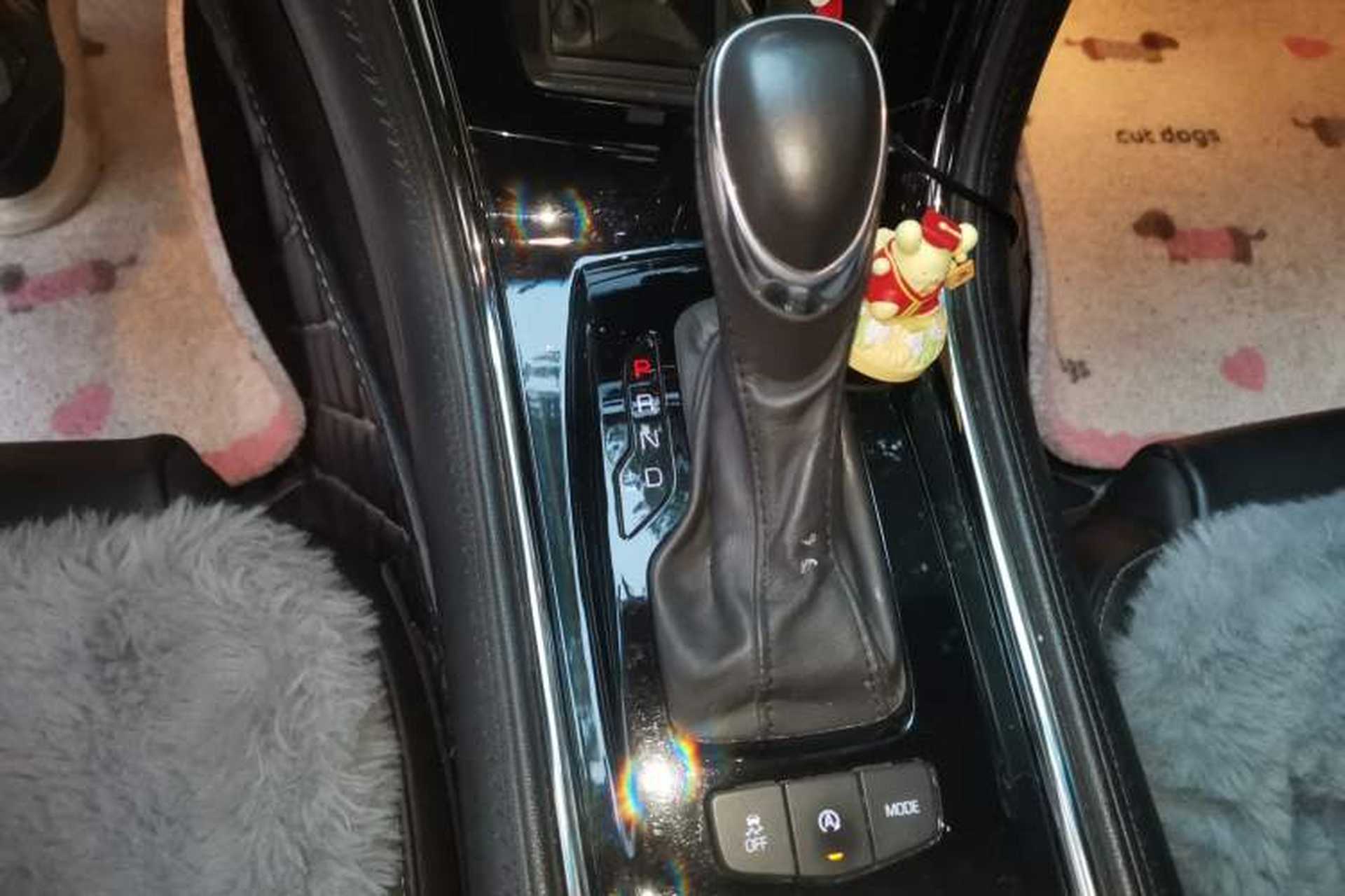 Used Cadillac ATS-L 2016 28T Fashion Edition Gear Lever