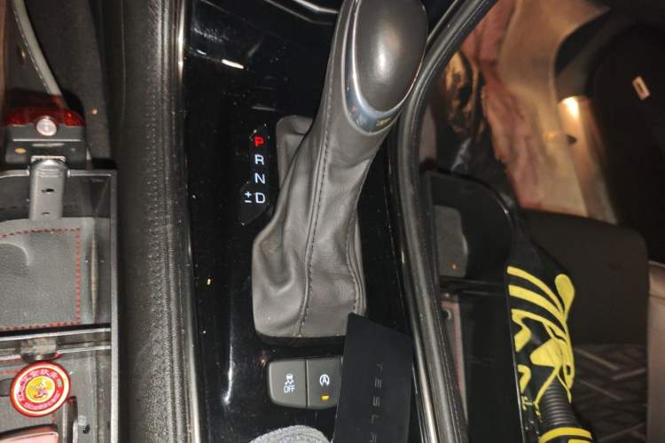 Used Cadillac ATS-L 2016 28T Premier Model Gear Lever