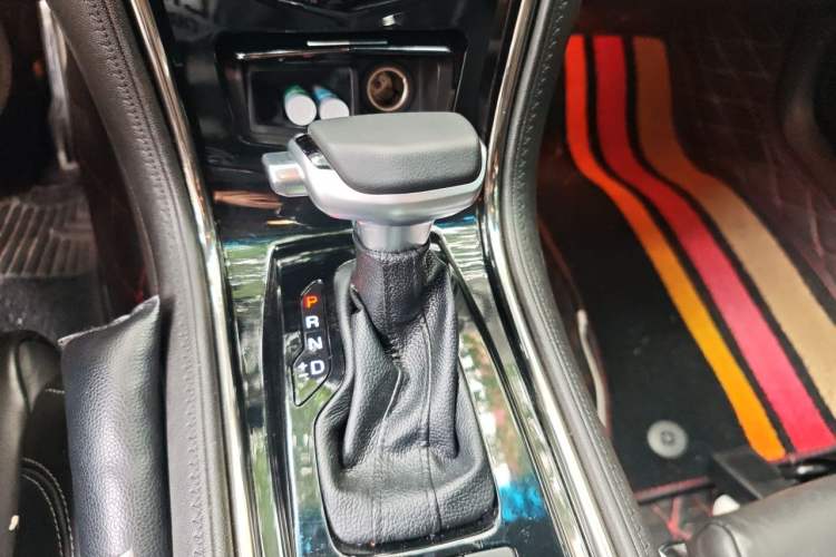 Used Cadillac ATS-L 2016 28T Elite Edition Gear Lever